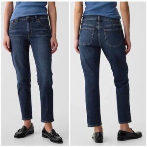 GAP‎ Girlfriend Mid Rise Dark Glendale Jeans Size 28 (6) NWOT